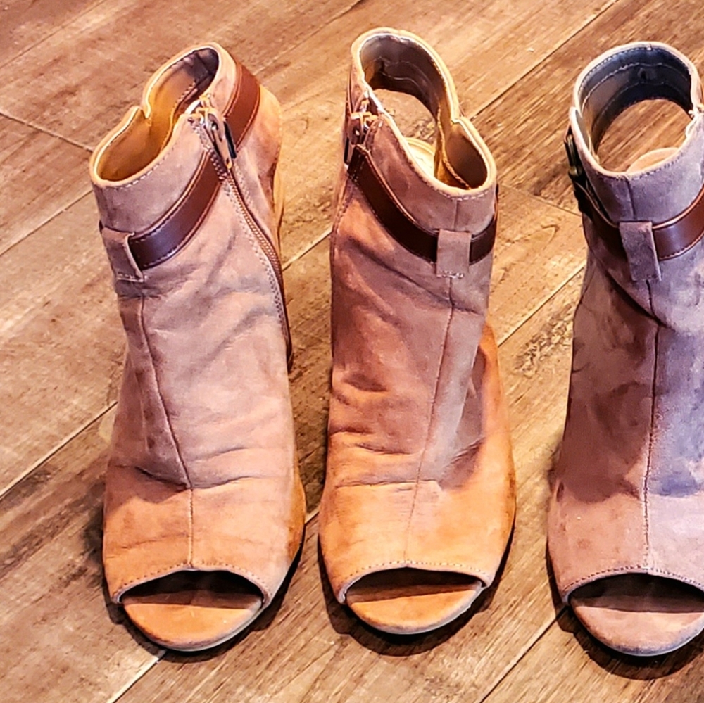 Camel Suede Ankle Booties W/ Open Toe Block Stack… - image 5
